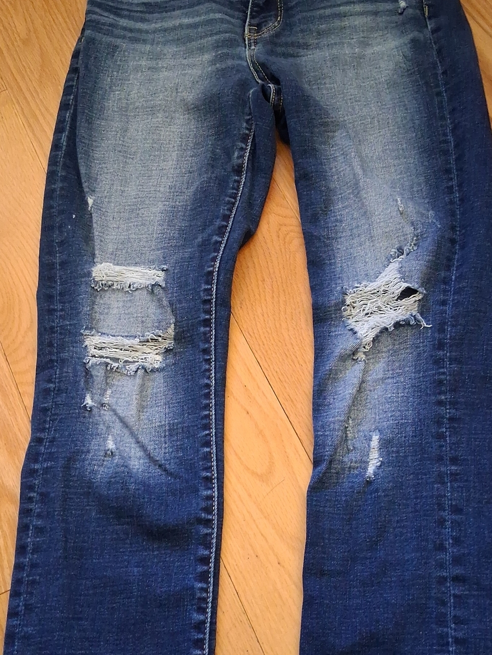 BKE Billie Distressed Slim Fit, High Rise, Skinny Jeans, Size 27 - Picture 4 of 10